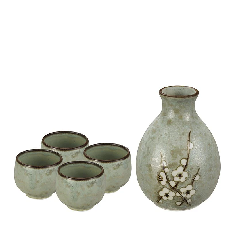 Sake-Set aus Steingut mit Karaffe und Bechern